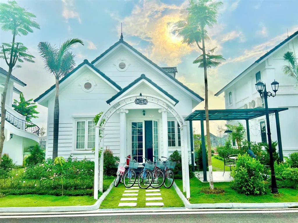 Biệt thự vườn vua resort & villas hơn 4 tỷ, full nội thất, bể bơi riêng, nghỉ dưỡng đẳng cấp