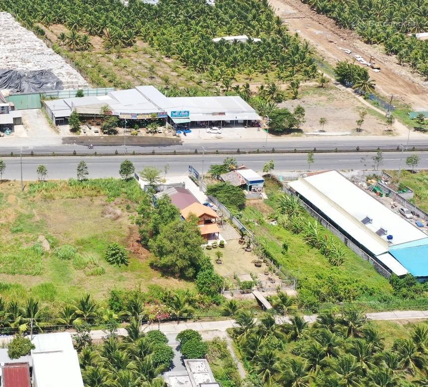 Đất mặt tiền đường huỳnh tấn phát, gần vòng xoay giao long