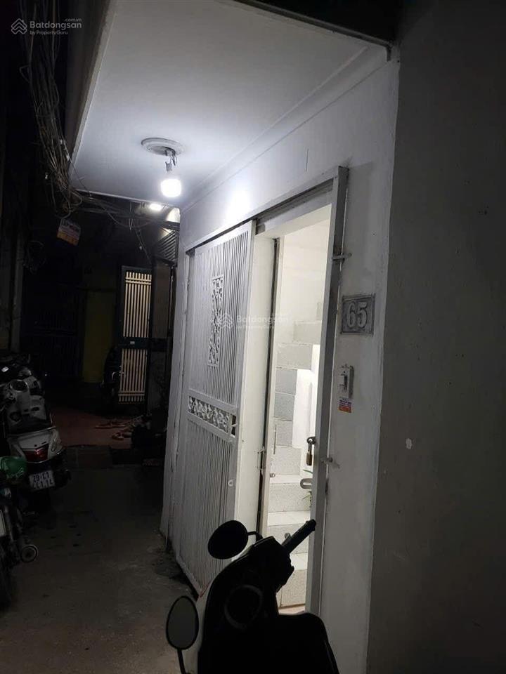 Chủ cần bán gấp, nhà riêng 4 tầng, diện tích 13 mét, nhà trung tâm quận đống đa, giấy tờ đầy đủ
