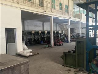 Mặt tiền đường 32 xe thông các nơi