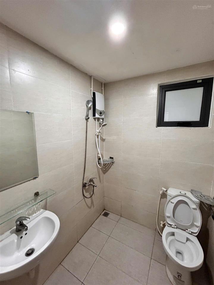 Vào ở ngay! giá 8tr/th. view hồ harmony vinhomes riverside, quanh năm thoáng đãng mát mẻ