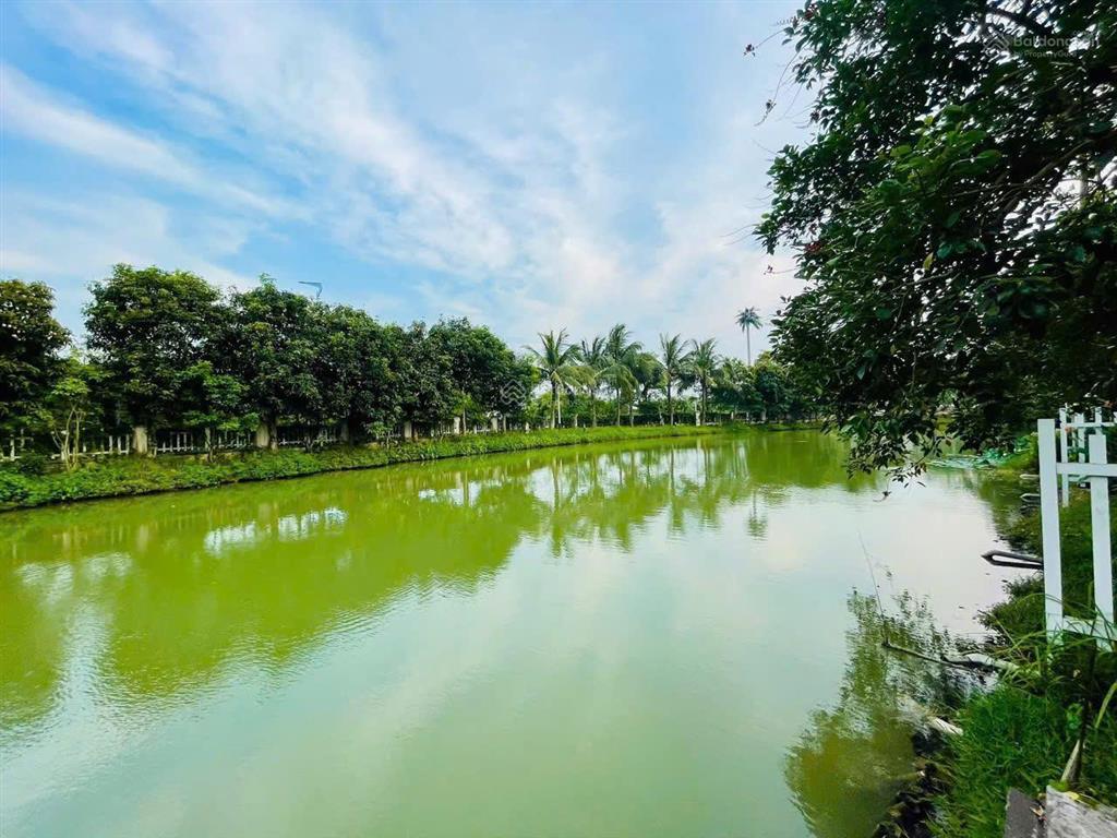 Cho thuê biệt thự đơn lập vinhomes riverside long biên 375m 4 tầng có thang máy giá 100tr/tháng