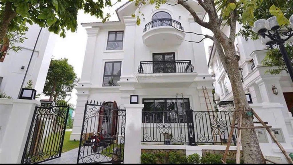 Cho thuê biệt thự đơn lập vinhomes riverside long biên 375m 4 tầng có thang máy giá 100tr/tháng