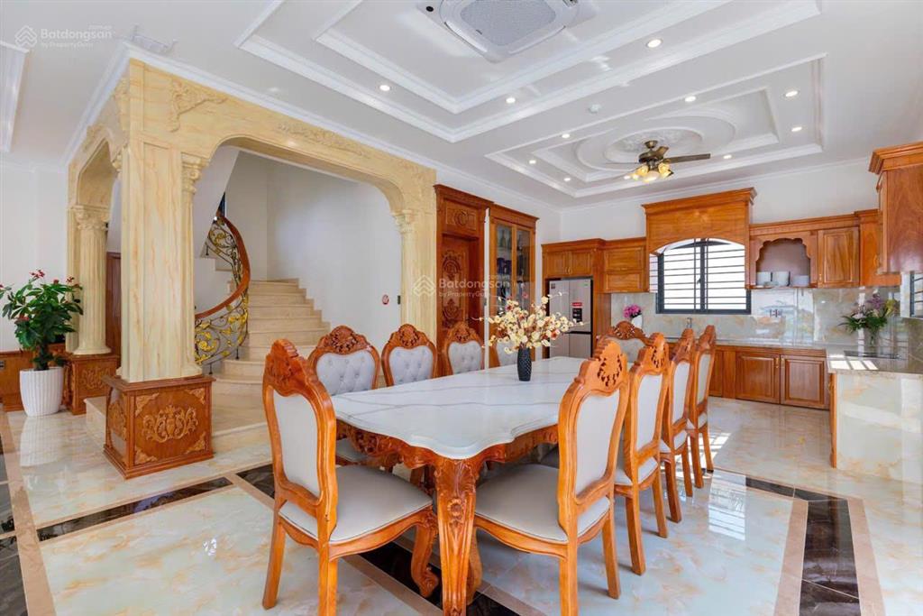 Bán biệt thự siêu đẹp căn góc 2 mt cách biển bãi sau 500 mét đường mạc thanh đạm vũng tàu giá 56 tỷ