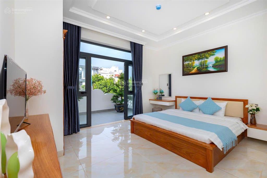 Bán biệt thự siêu đẹp căn góc 2 mt cách biển bãi sau 500 mét đường mạc thanh đạm vũng tàu giá 56 tỷ