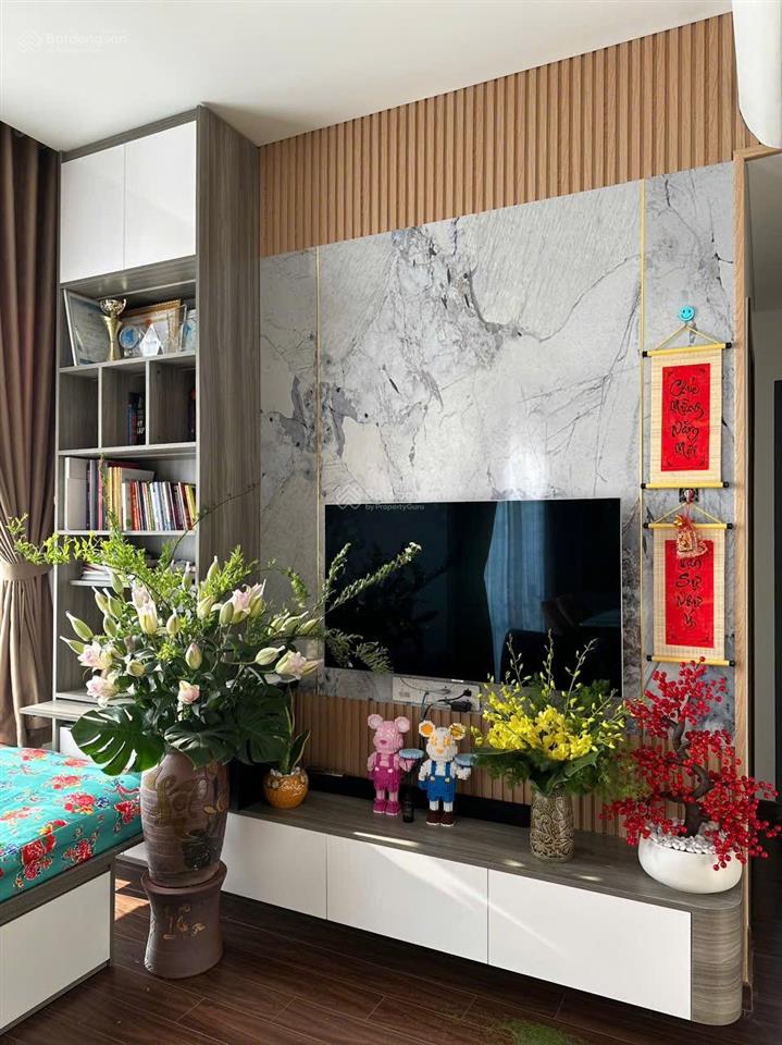 Bán căn m3 2710 view hồ ngọc traiđẹp nhất toà