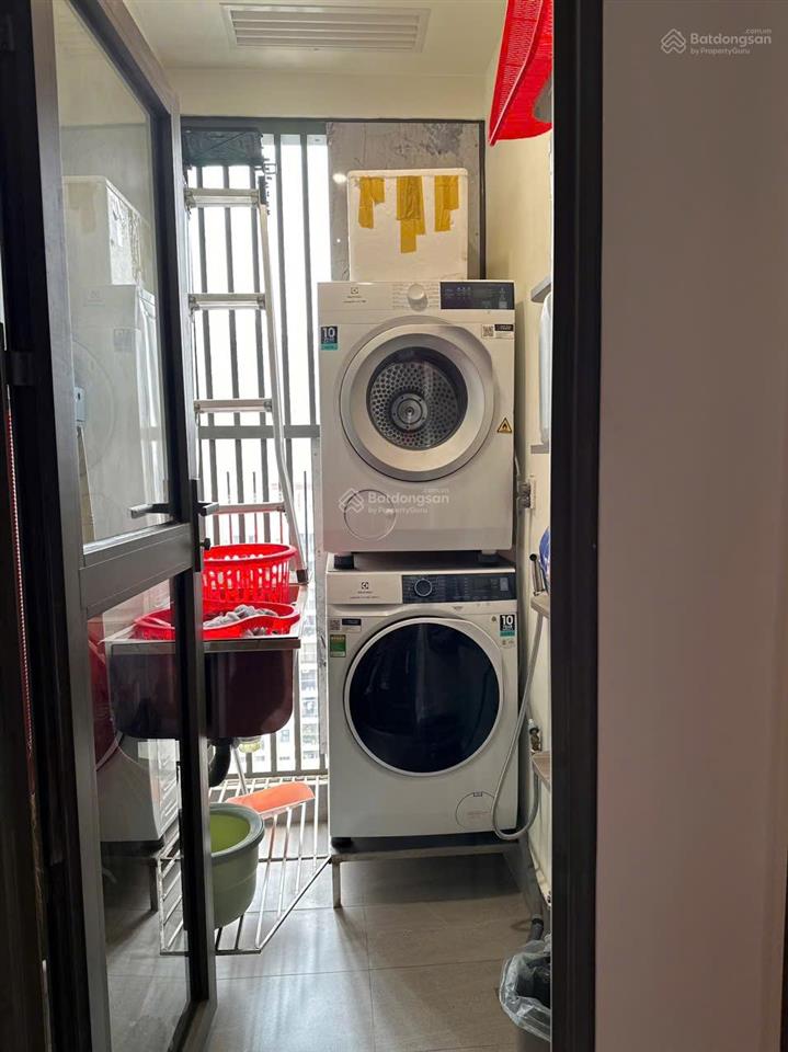 Bán căn m3 2710 view hồ ngọc traiđẹp nhất toà