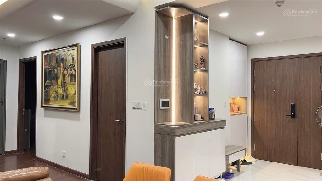 Bán căn m3 2710 view hồ ngọc traiđẹp nhất toà