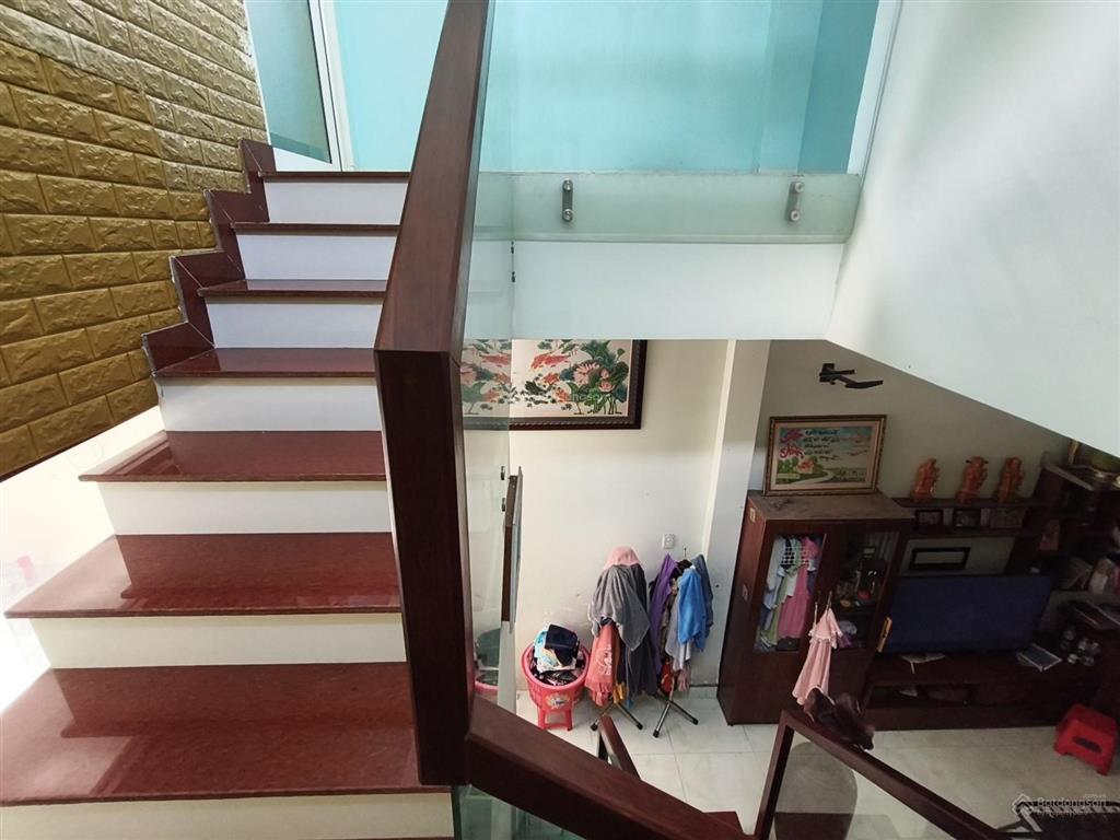 Bán nhà mặt tiền đông thạnh 42, gần chợ đông thạnh, 4x26m, 1 lầu, giá 5.1 tỷ tl