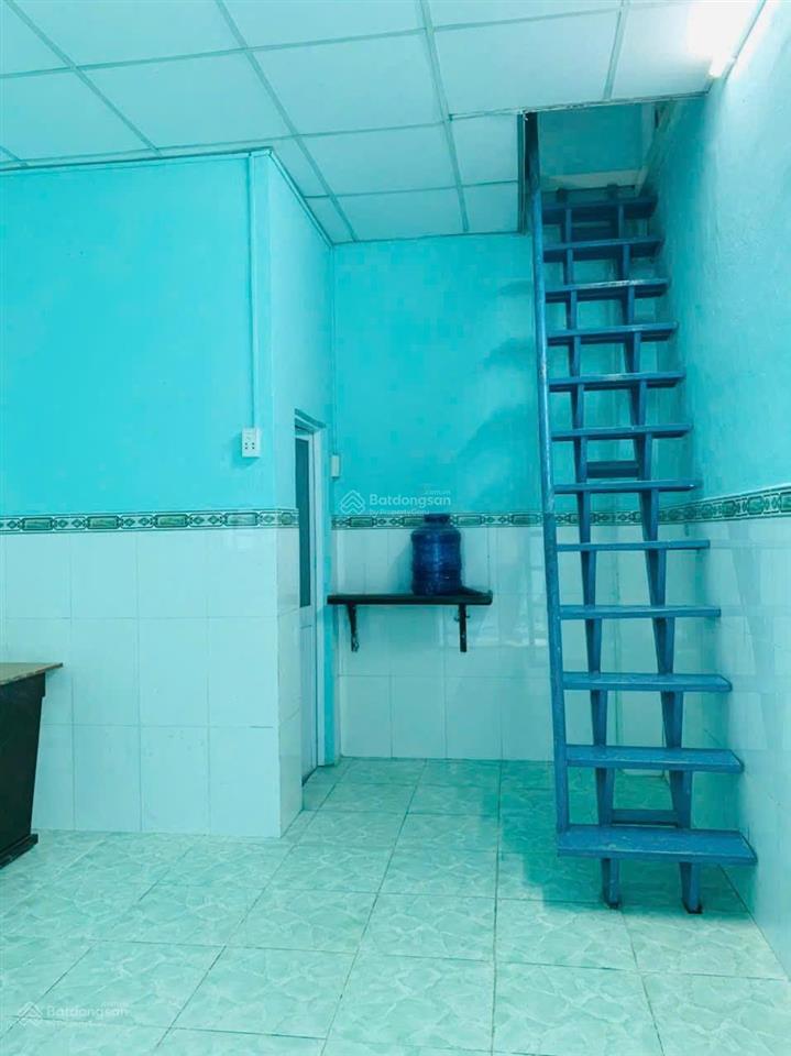 Bán nhà mặt tiền tam đông 20, hóc môn, 5x26m nở hậu, có 3 phòng trọ, giá 5.6 tỷ