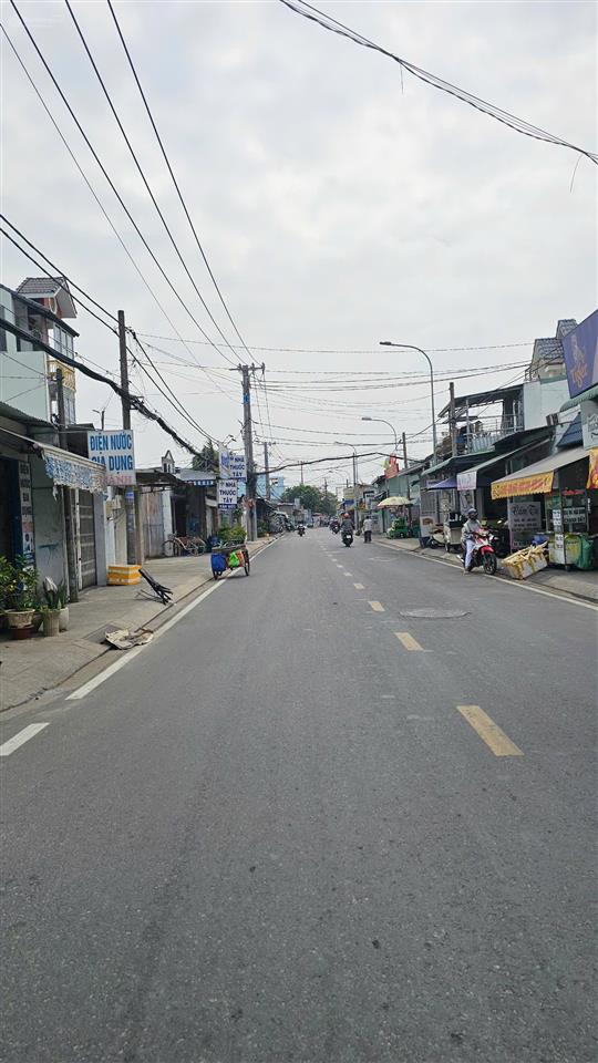 Bán nhà đất 4x15m sát chợ đông thạnh, hẻm ô tô, sổ riêng, giá 3.39 tỷ