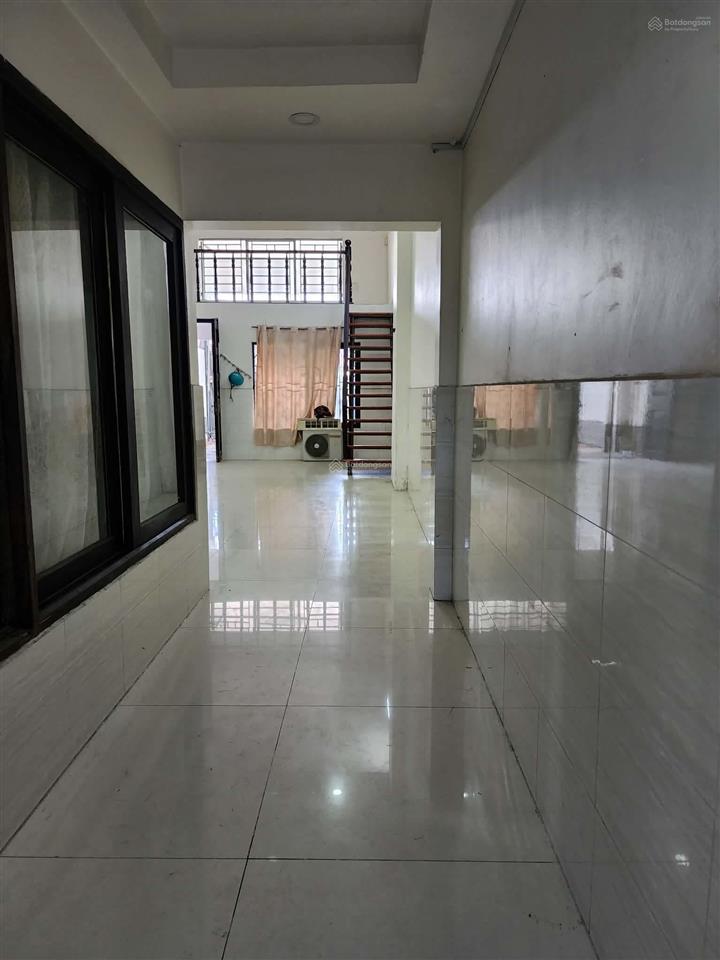 Bán nhà tân hiệp hóc môn 127m², ngang 5m, 3pn, mặt tiền đường, giá 4,6 tỷ
