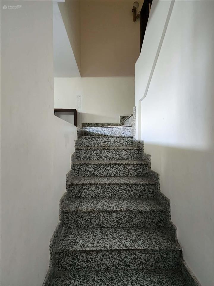 Bán nhà tân hiệp hóc môn 127m², ngang 5m, 3pn, mặt tiền đường, giá 4,6 tỷ