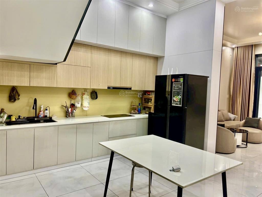 Bán nhà 3 tầng hẻm 8m nguyễn thị ra, ngang 5m, gần chợ đầu mối, giá 7,75 tỷ