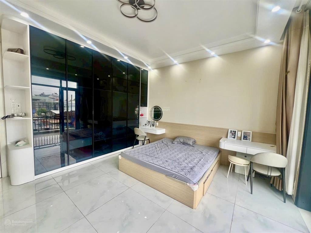 Bán nhà 3 tầng hẻm 8m nguyễn thị ra, ngang 5m, gần chợ đầu mối, giá 7,75 tỷ