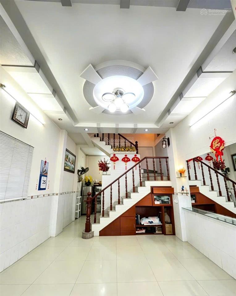 Nhà 3 tầng dương thị mười, ngang 4m, 3pn, hẻm ô tô, giá 2,5 tỷ