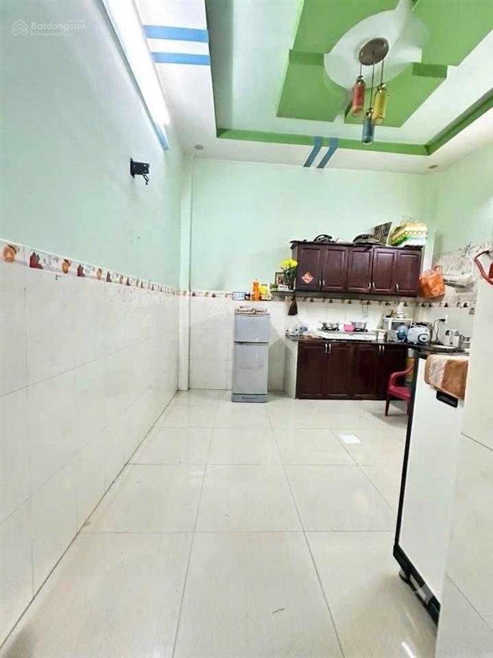 Bán nhà 3 tầng hẻm xe hơi đông thạnh cách đặng thúc vịnh 20m, giá 3,45 tỷ