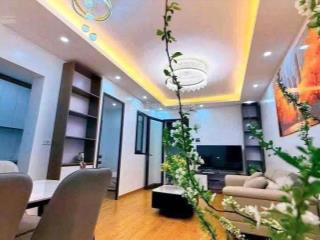 Cần bán gấp tt phạm văn đồng 55m2, 2pn, 1wc tầng thấp hiếm, full nội thất, ô tô đỗ cổng, vào ở ngay
