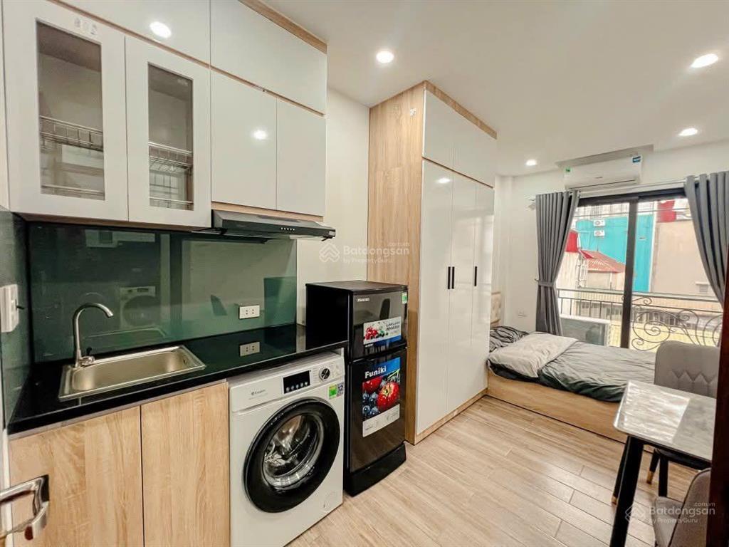 Bán tòa dòng tiền cầu giấy 64m²*5t, sát phố, ngõ thông ba gác, 2 thoáng, tm, nở hậu, pccc