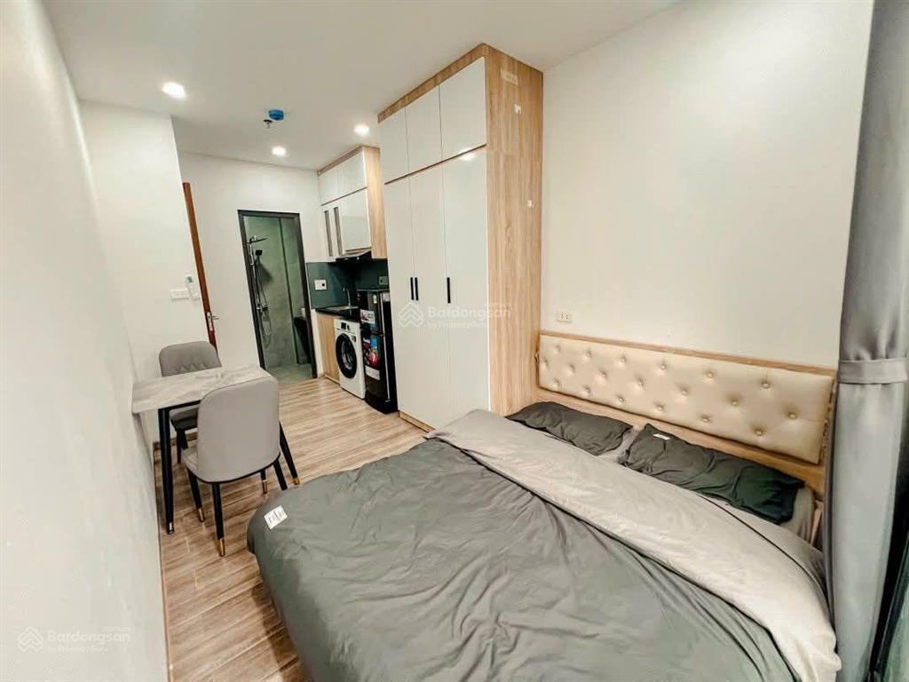 Bán tòa dòng tiền cầu giấy 64m²*5t, sát phố, ngõ thông ba gác, 2 thoáng, tm, nở hậu, pccc