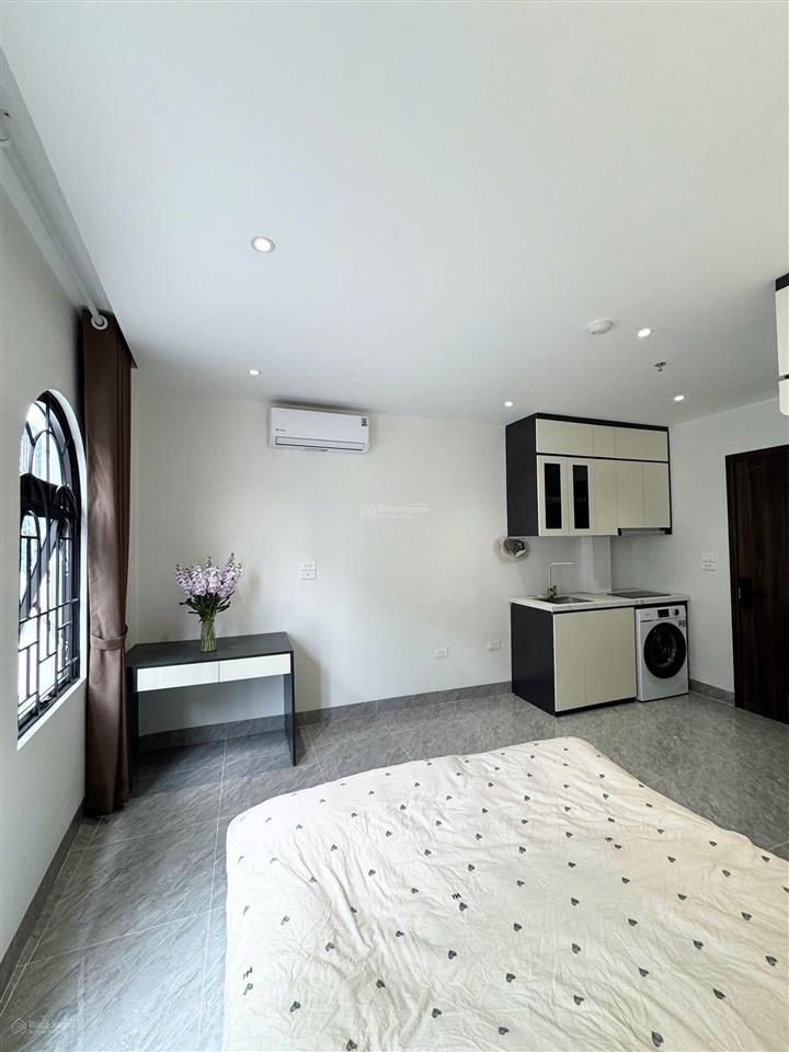Cực hiếm! toà chdv cho thuê đường láng 60m2*5t, 3 gác, ngõ thông, 2 thoáng, thang máy, pccc, sẵn sổ