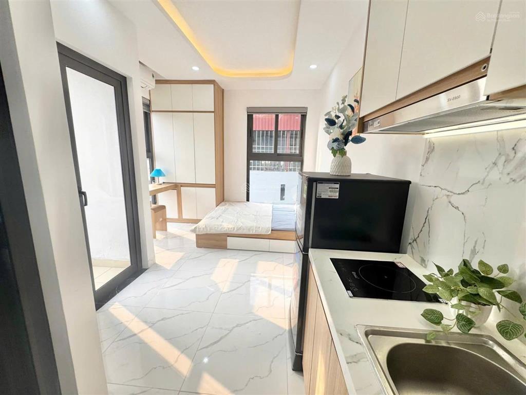 Gấp! chỉ nhỉnh 12 tỷ toà chdv sát ô tô, ngõ thông ba gác, xây mới, 2 thoáng, tm, pccc. sổ vuông vắn