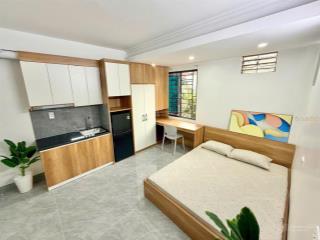 Giá tốt! toà chdv cầu giấy 50m2*8t, tm, ô tô 20m, ngõ to, 2 thoáng, pccc, xây mới, sổ vuông.