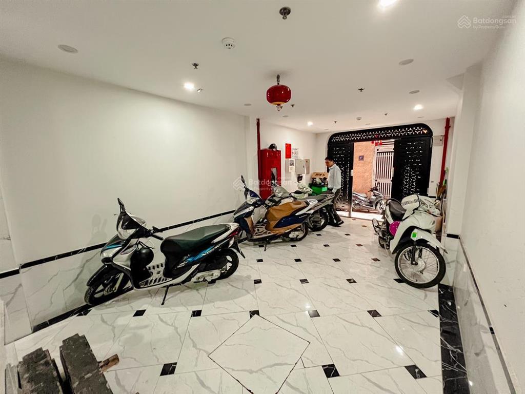 Gấp! toà chdv đội cấn 80m2*7t*19pkk, lô góc, 3 thoáng, ngõ thông, ba gác, xây mới, dt ~90tr/ tháng.