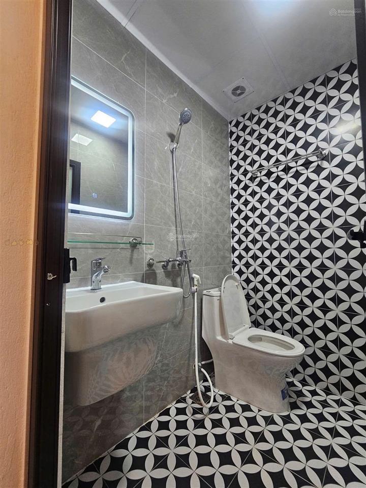 Hiếm! toà chdv xã đàn 70m2*7t*18pkk, sát phố, ô tô 20m, 2 thoáng, xây mới, nở hậu, dt~100tr/th.