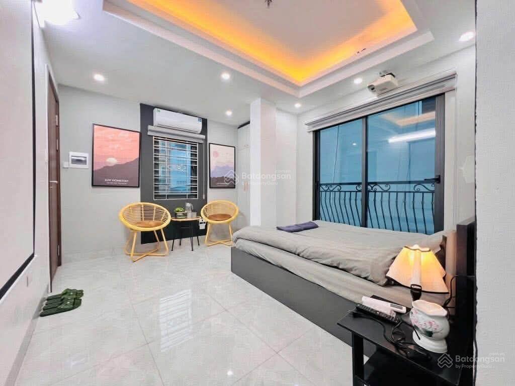 Không qh! toà chdv 70m2*6t hào nam, sát phố, xây mới, sổ chính chủ, 2 thoáng, nở hậu, dt 80tr/th