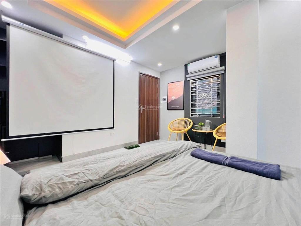 Không qh! toà chdv 70m2*6t hào nam, sát phố, xây mới, sổ chính chủ, 2 thoáng, nở hậu, dt 80tr/th