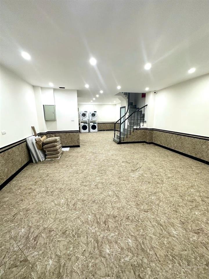Lô góc 3 thoáng 70m²*7t*19ppk đội cấn, sát phố, qh ổn, sổ chính chủ, ngõ thông, dt 90tr/tháng.