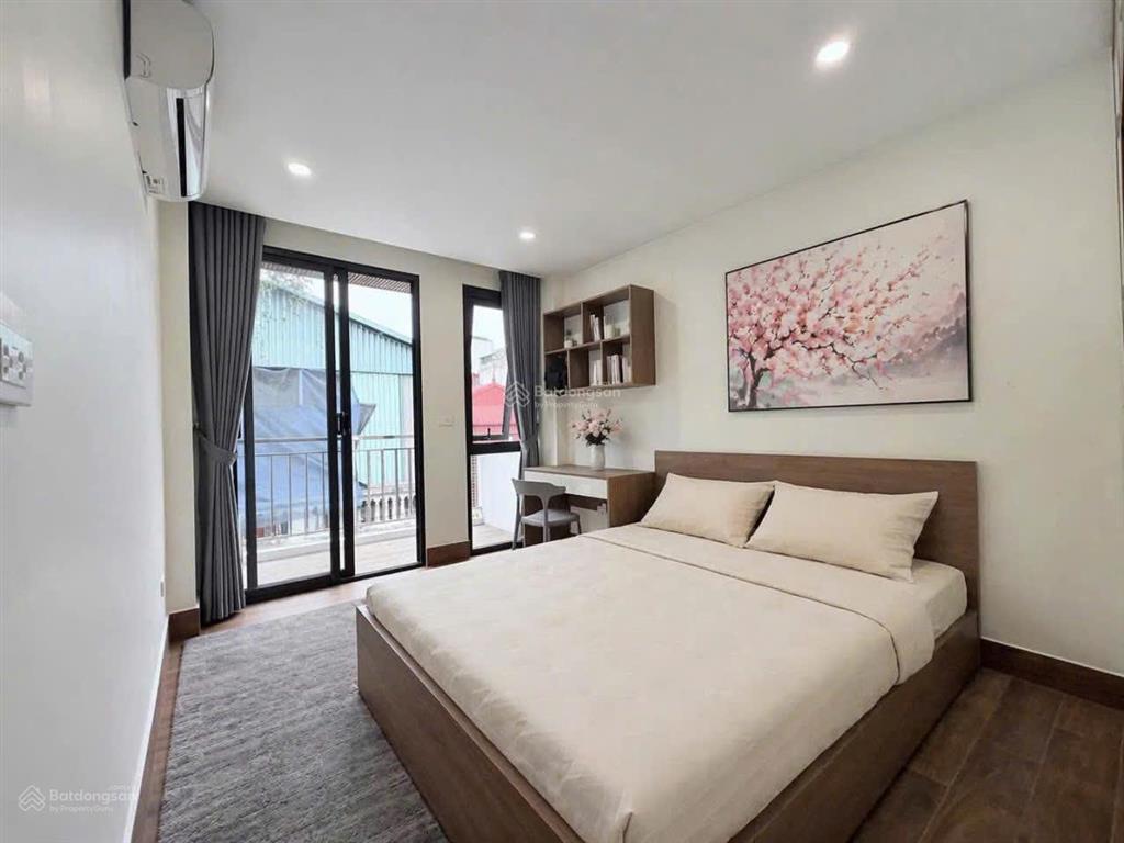 Giảm sâu! toà chdv kim mã 70m²*8t, ô tô, không qh, sổ vuông vắn, gpxd, dt khủng 90tr/tháng