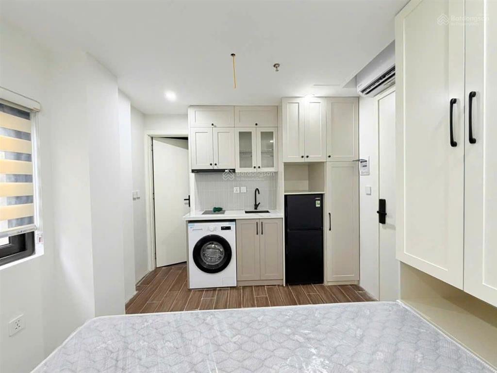 Siêu phẩm! toà chdv mặt phố hoàng hoa thám 107m2*9t*35pkk, hầm để xe, 2 thoáng, dt 200tr/ tháng.