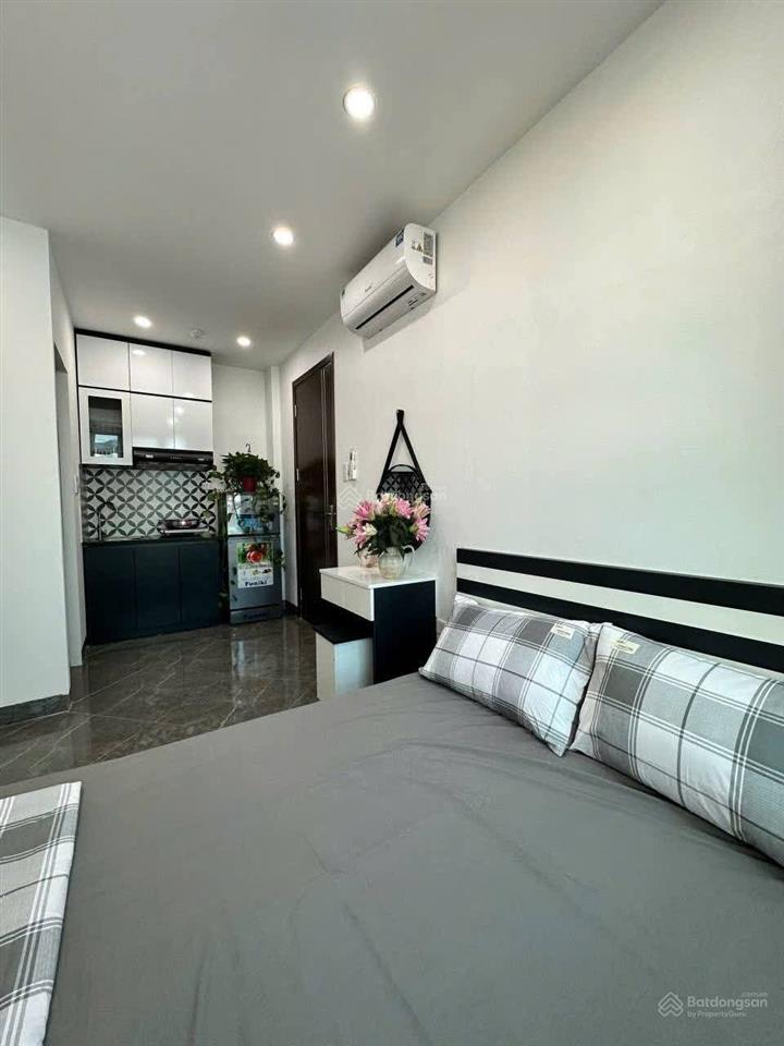 Dòng tiền khủng toà chdv trường chinh 85m2*7t*30pkk, sát phố, 2 thoáng, 3 gác, dt 150tr/ tháng.