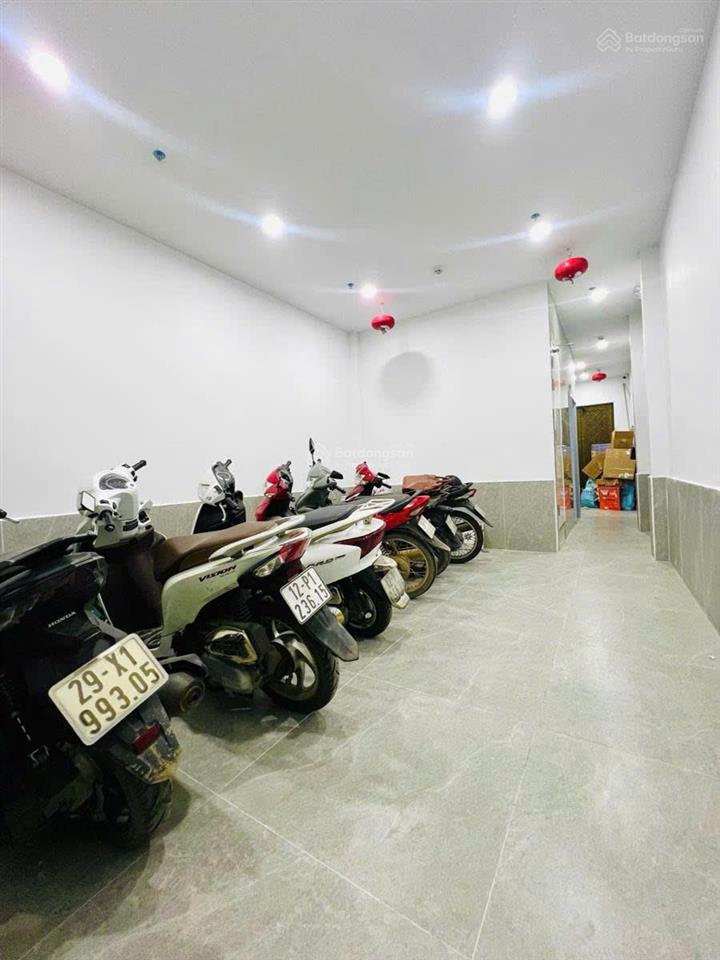 Dòng tiền bên vững toà chdv p yên hoà 70m2*7t*15pkk, ô tô 30m, qh ổn, sổ đỏ, 2 thoáng, dt 85tr/ th