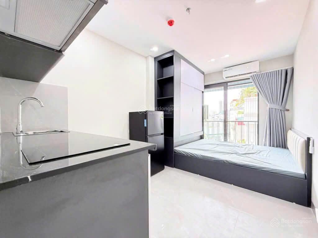 Dòng tiền bên vững toà chdv p yên hoà 70m2*7t*15pkk, ô tô 30m, qh ổn, sổ đỏ, 2 thoáng, dt 85tr/ th
