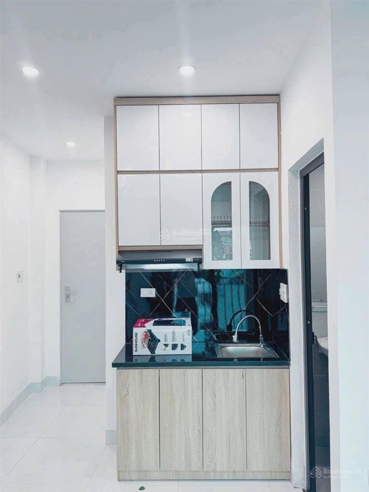 Giá tốt! toà chdv 66m2*6t cầu giấy, gần phố, không qh, sổ đẹp, 2 thoáng, ba gác, dt 60tr/ tháng