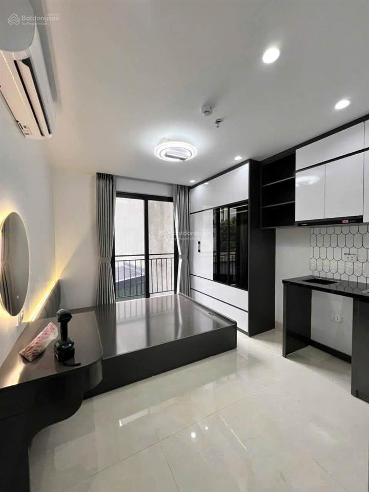 Giá siêu tốt! toà chdv ngay cạnh đh thương mại 97m2*8t, ô tô đỗ cửa, 2 thoáng, sẵn sổ, dt 85tr/th