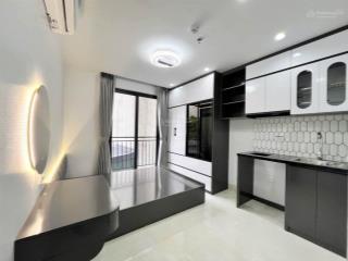Giá siêu tốt! toà chdv ngay cạnh đh thương mại 97m2*8t, ô tô đỗ cửa, 2 thoáng, sẵn sổ, dt 85tr/th