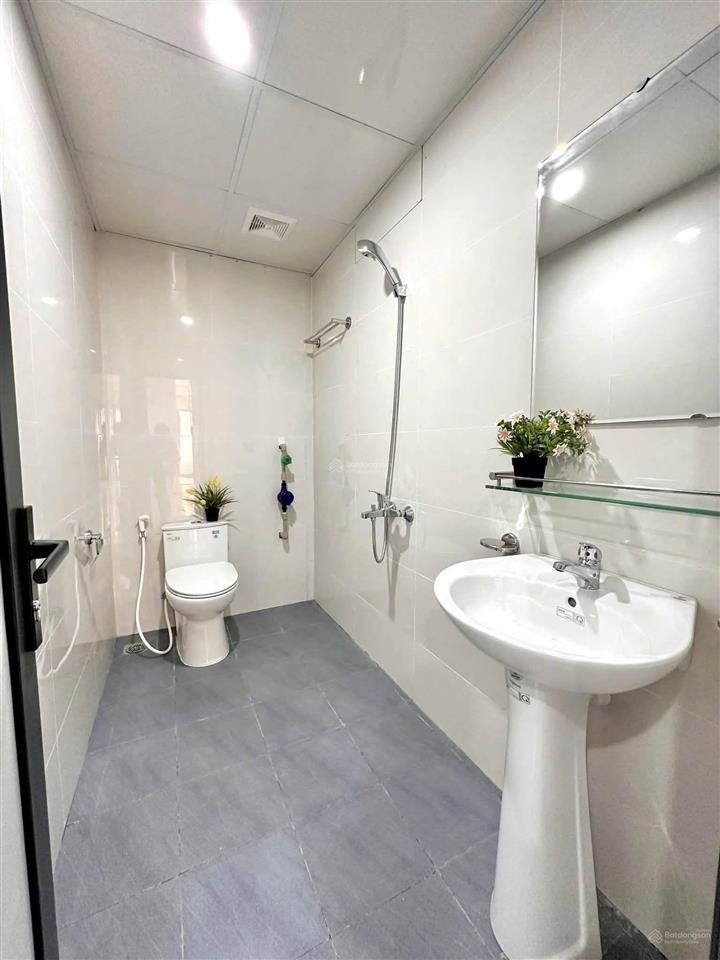 Cực hiếm! toà chdv 97m²*8t*15pkk, ô tô đỗ cửa, 2 thoáng, qh ổn, sổ đỏ, full phòng, dt 85tr/ tháng.