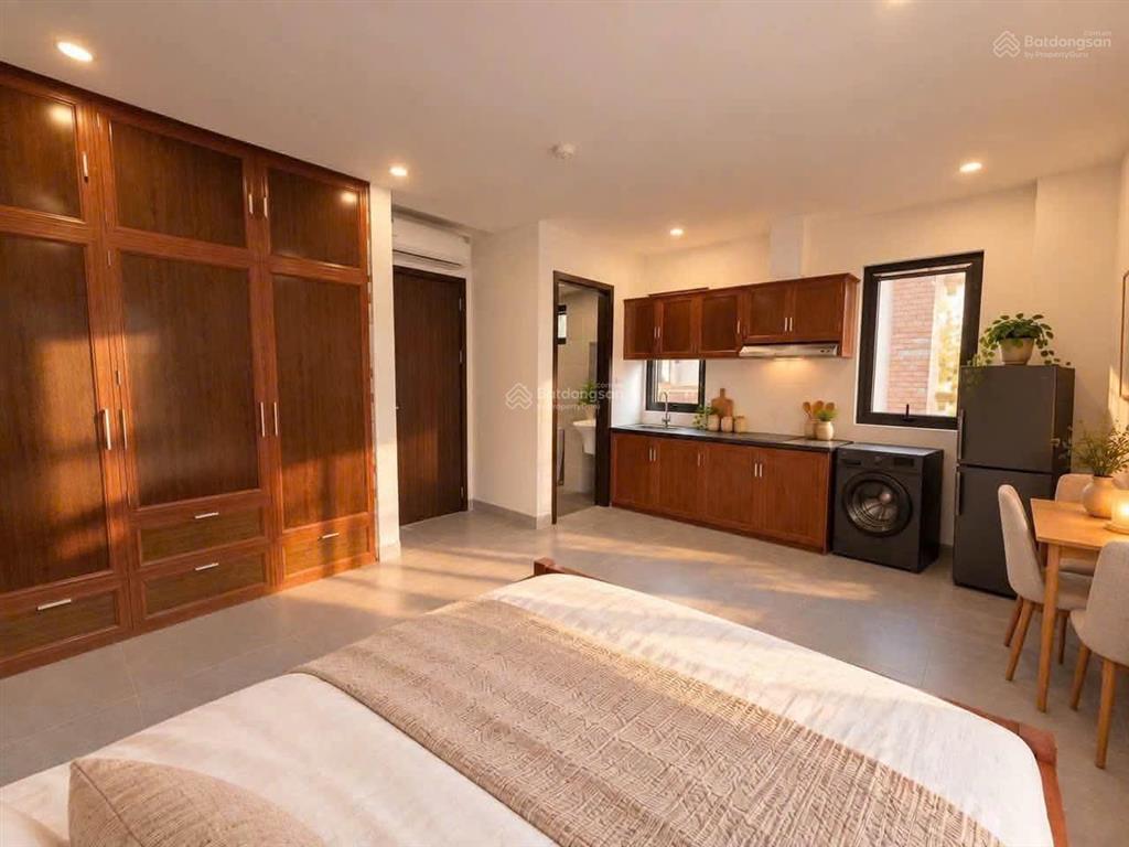 Chủ thở ôxi! bán gấp căn ccmn p hoàng hoa thám  ba đình 70m2*7t*18pkk, 2 thoáng, sát phố, sổ sẵn