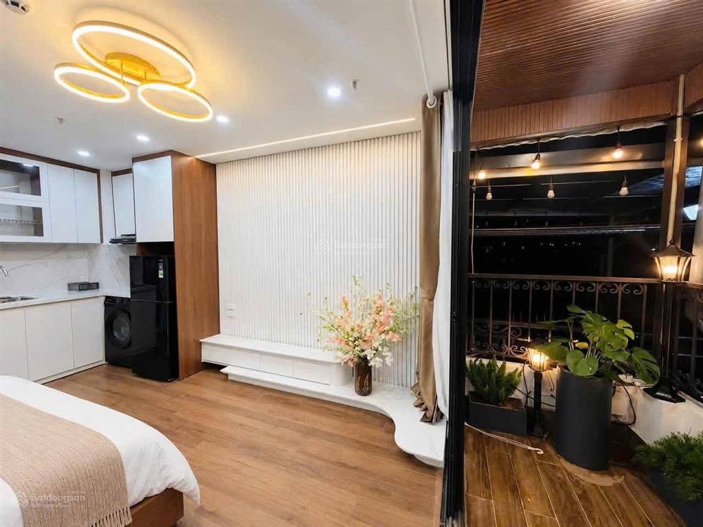 Chủ thở ôxi! bán gấp căn ccmn p hoàng hoa thám  ba đình 70m2*7t*18pkk, 2 thoáng, sát phố, sổ sẵn