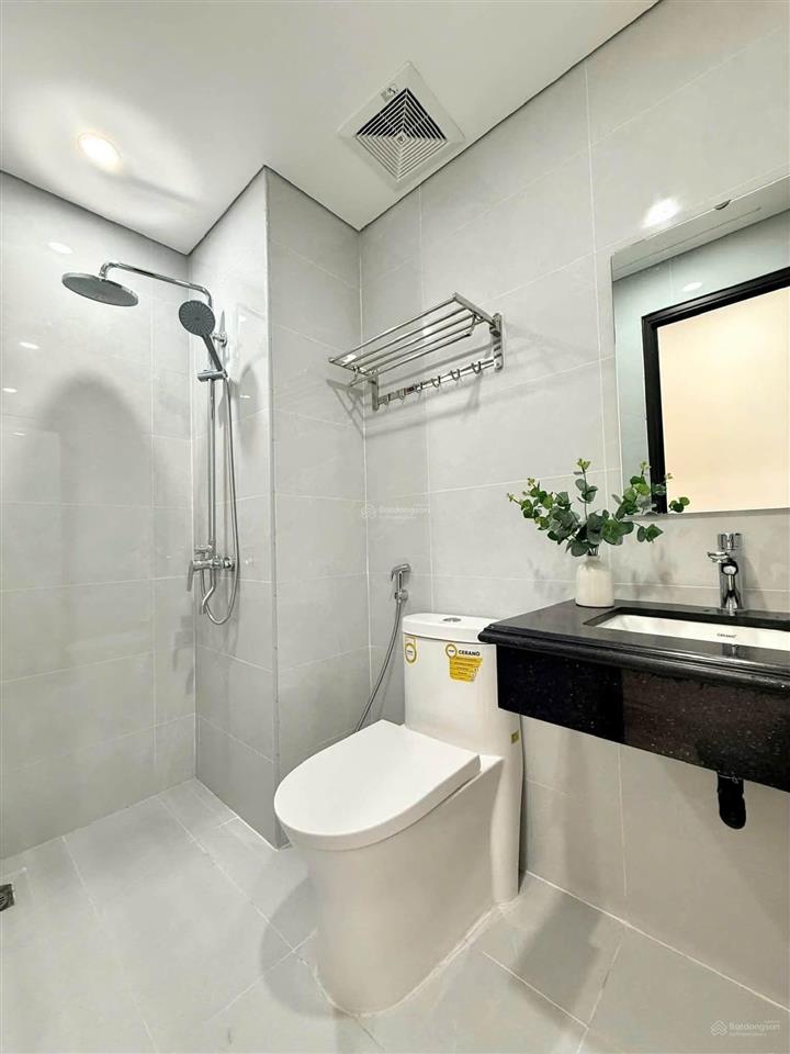 Giá giảm sâu! toà chdv ngọc khánh 70m2*7t*20pkk, ô tô 15m, 2 thoáng, nở hậu, pccc, dt 90tr/ tháng
