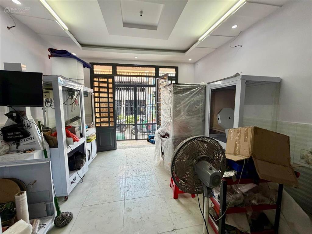 (544)nhà đường ô tô tới trước cửa 4.8m x 12m  nhà kết cấu 2 tầng đường ô tô