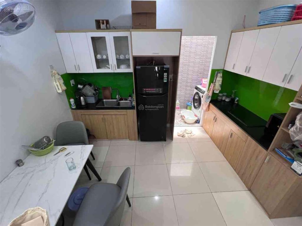 Giá tốt chỉ 4.7 tỷ nhà 2 tầng xe hơi võ văn hát gần 60m2