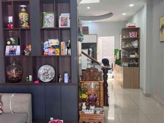 Giá tốt chỉ 4.7 tỷ nhà 2 tầng xe hơi võ văn hát gần 60m2