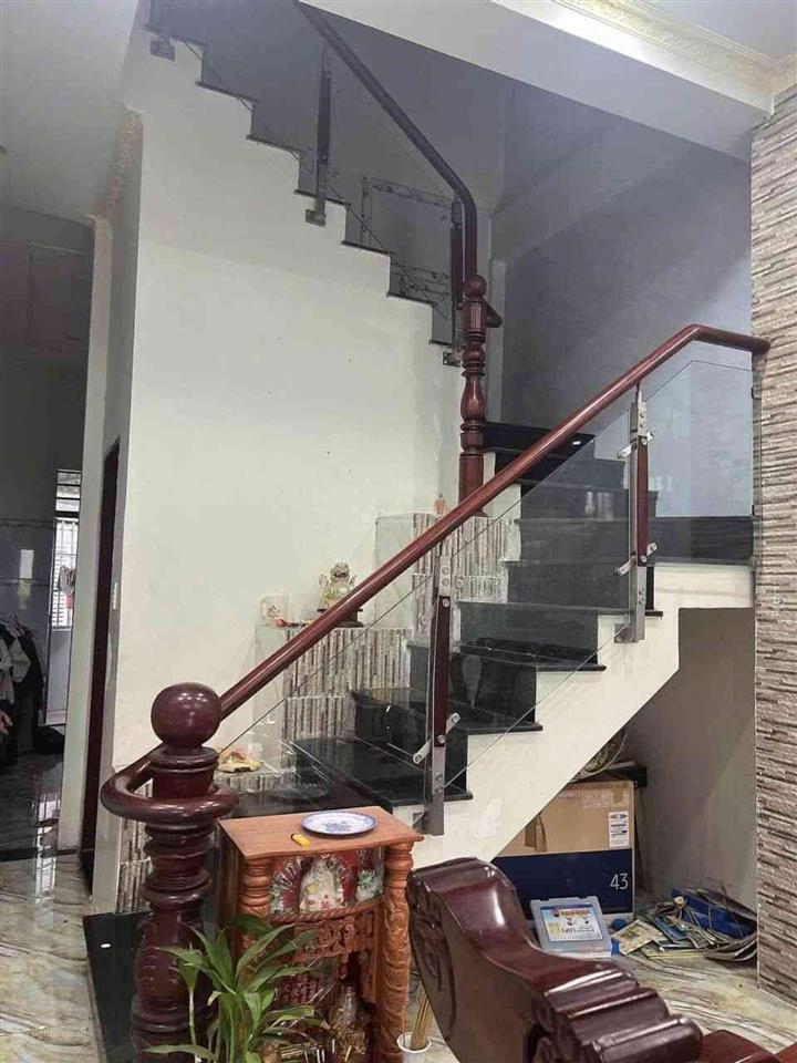 Nhà 3 tầng long thuận ngang 5m nở hậu 5.5 tỷ