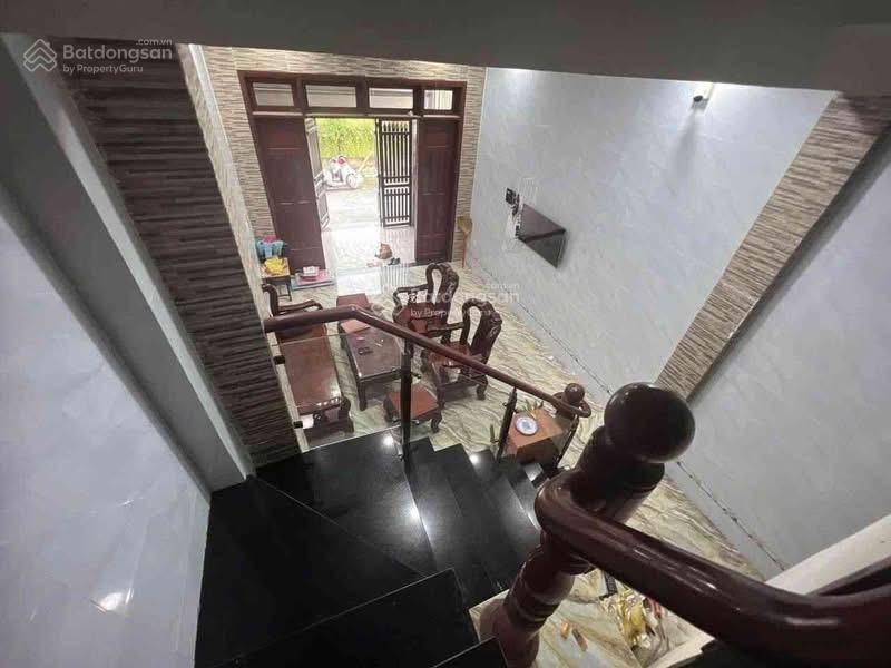 Nhà 3 tầng long thuận ngang 5m nở hậu 5.5 tỷ