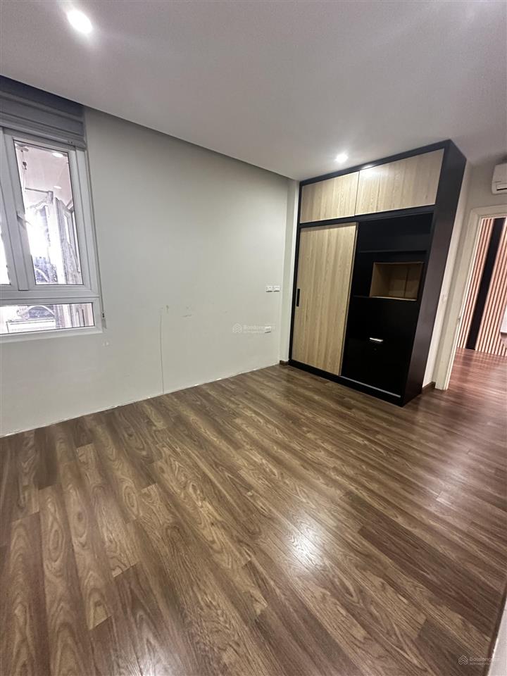 Bán căn hộ 2pn 2vs tầng cao view sông tô lịch